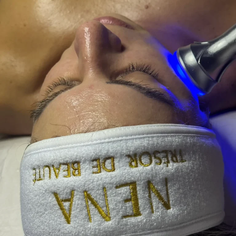 CA0D50E9-F2F5-40B5-B41E-FB2CCAA672CC